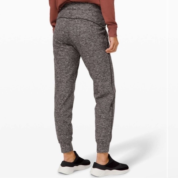 Lululemon Ready to Rulu Joggers Size 4 - Picture 6 of 6